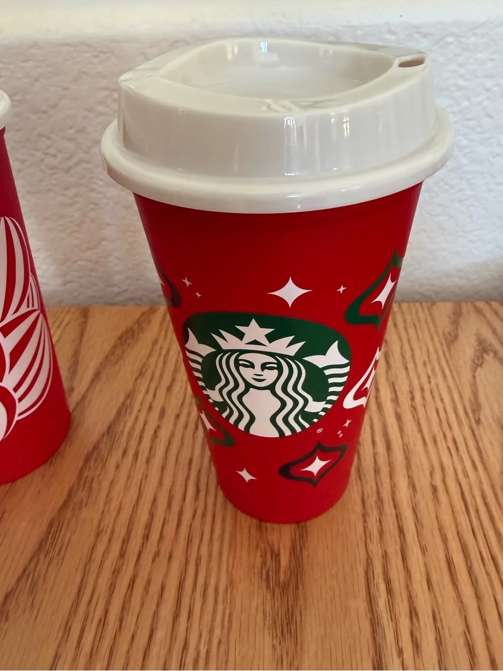 Starbucks Red Holiday Reusable Cups with White Lids (Set of 2)